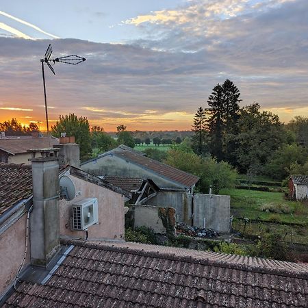 Le Cinoche, Cocon Sous Les Toits Apartman Pont-de-Vaux Kültér fotó